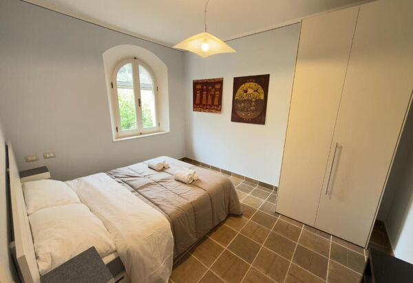 Villa Montepulciano Vineyard: Autumn, Bedroom, Spring, Summer