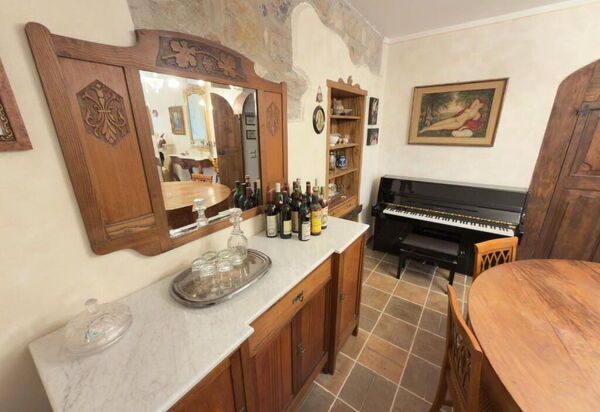 Villa Montepulciano Vineyard: Autumn, Dining Room, Spring, Summer
