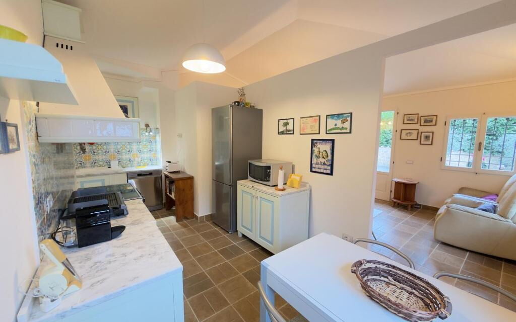 Villa Montepulciano Vineyard: Autumn, Kitchen, Spring, Summer