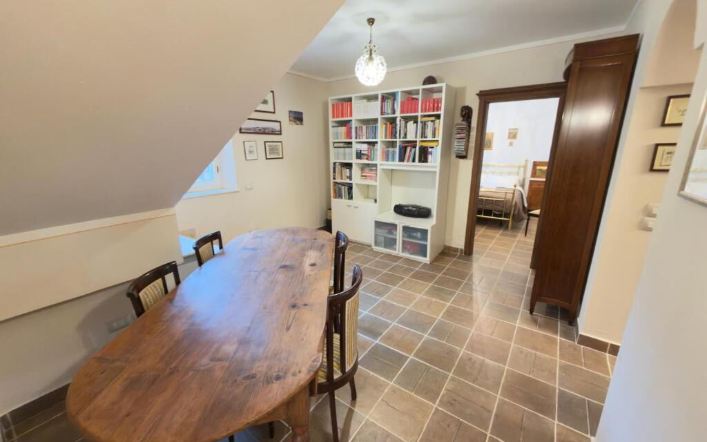 Villa Montepulciano Vineyard: Autumn, Living Room, Spring, Summer