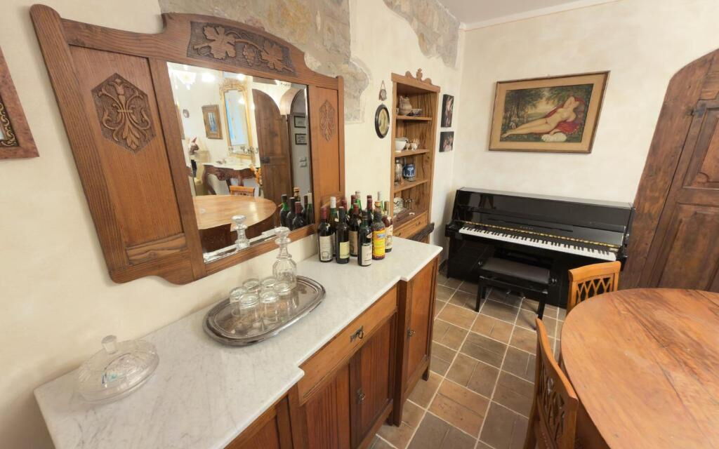 Villa Montepulciano Vineyard: Autumn, Dining Room, Spring, Summer