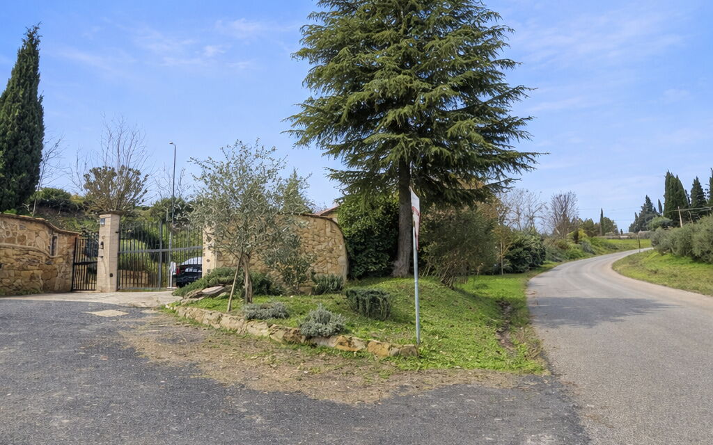 Villa Montepulciano Vineyard: Autumn, Outdoor, Spring, Summer