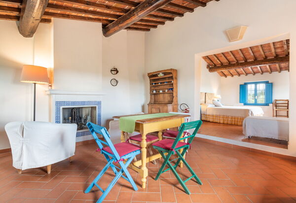 Agriturismo le Due Querce: Autunno, Cucina, Estate, Inverno, Primavera, Sala da pranzo, Soggiorno