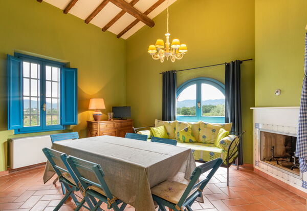 Agriturismo le Due Querce: Autunno, Cucina, Estate, Inverno, Primavera, Sala da pranzo, Soggiorno