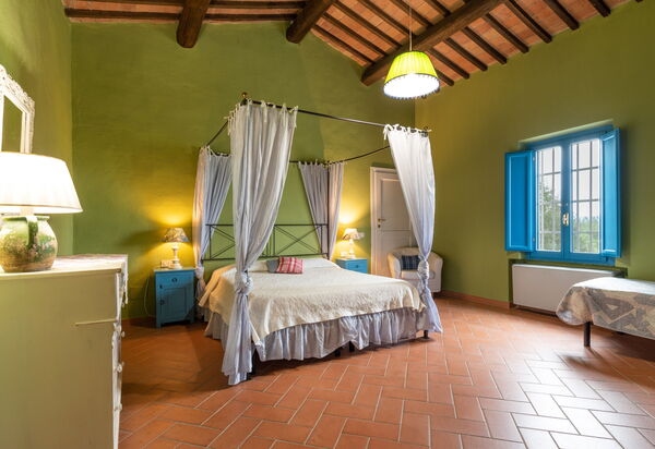 Agriturismo le Due Querce: Autunno, Camera da letto, Estate, Inverno, Primavera