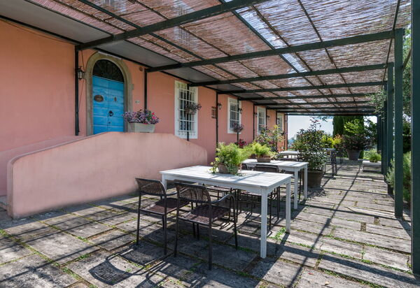 Agriturismo le Due Querce: all'aperto, Autunno, Balcone / Terrazza / Patio, Estate, Esterni, Inverno, Primavera