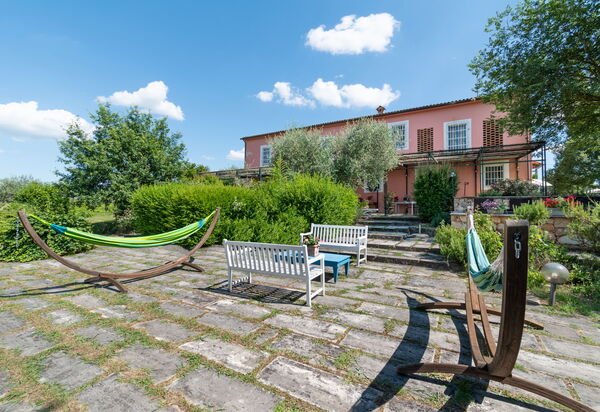 Agriturismo le Due Querce: all'aperto, Autunno, Balcone / Terrazza / Patio, Estate, Esterni, Inverno, Primavera