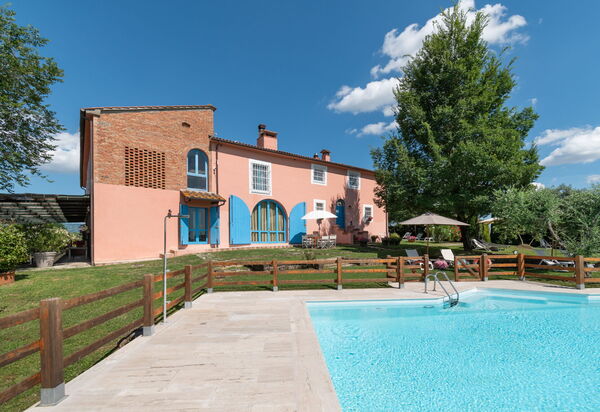 Agriturismo le Due Querce: all'aperto, Autunno, Balcone / Terrazza / Patio, Estate, Esterni, Giardino, Inverno, Piscina, Primavera