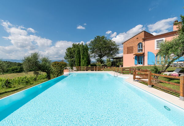 Agriturismo le Due Querce: all'aperto, Autunno, Estate, Esterni, Giardino, Inverno, Piscina, Primavera