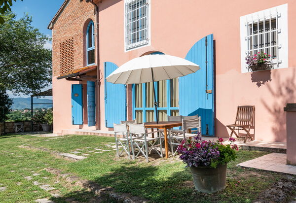 Agriturismo le Due Querce: all'aperto, Autunno, Estate, Esterni, Giardino, Inverno, Primavera