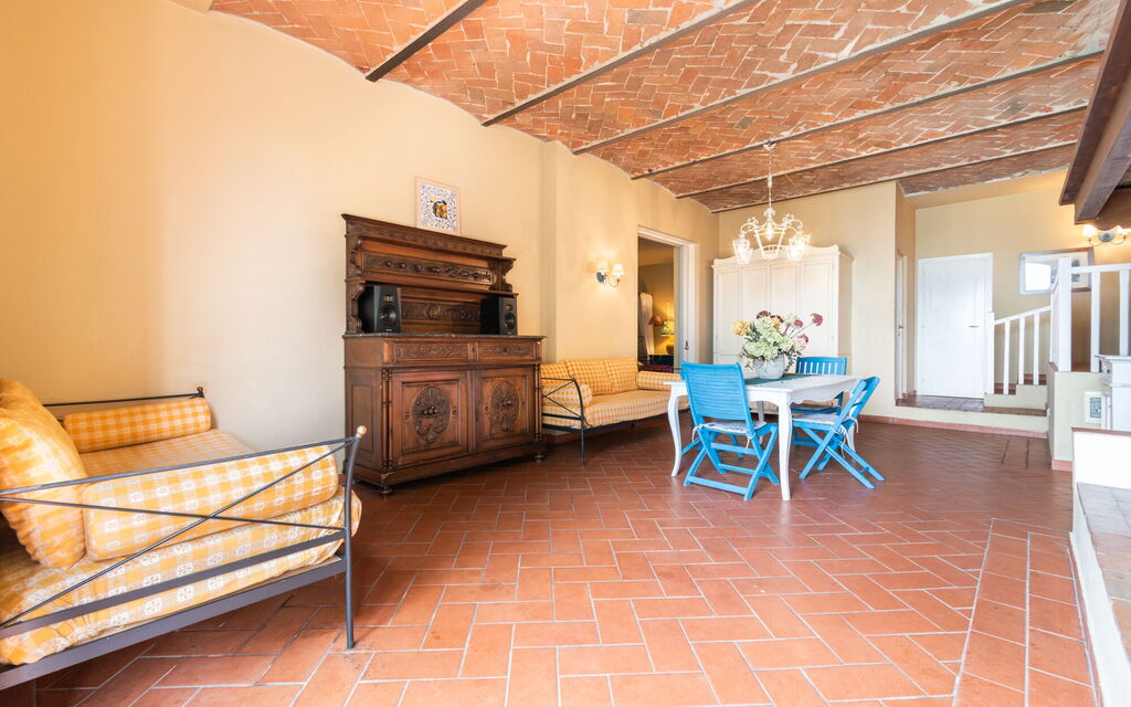 Agriturismo le Due Querce - : Autumn, Dining Room, Kitchen, Living Room, Spring, Summer, Winter