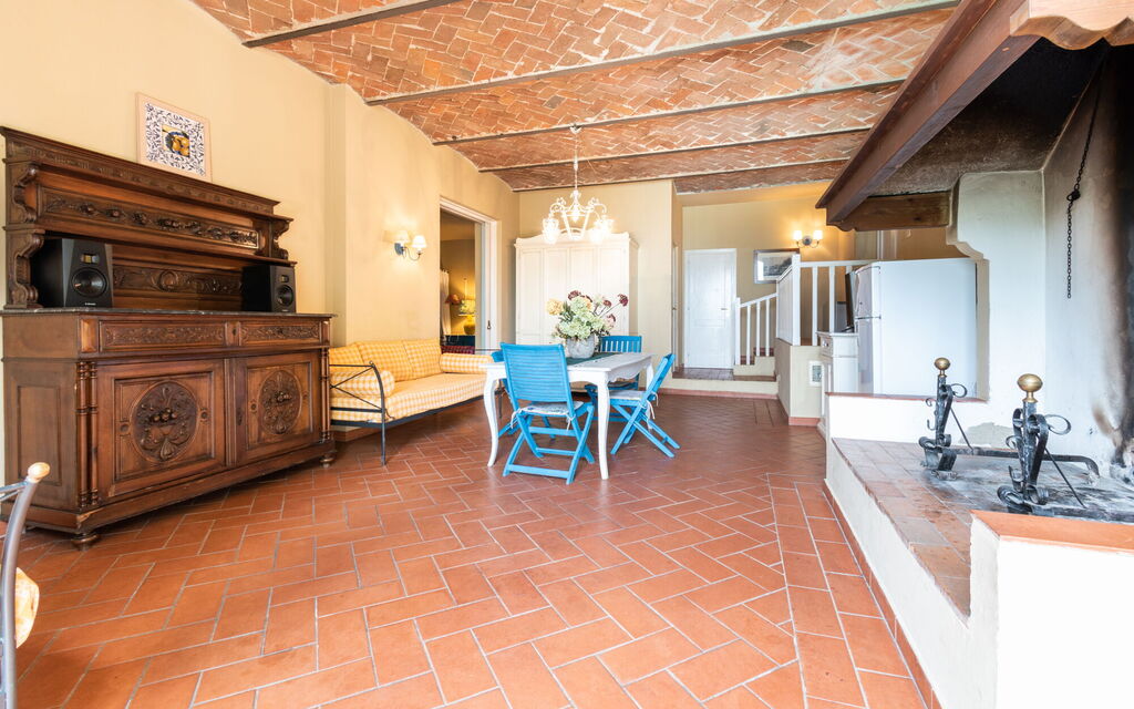 Agriturismo le Due Querce - : Autumn, Dining Room, Kitchen, Living Room, Spring, Summer, Winter