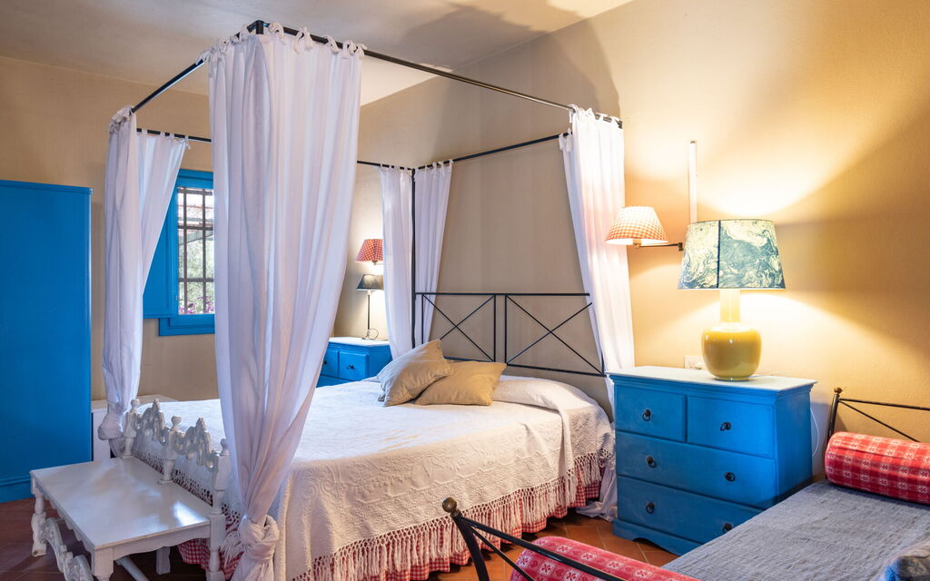 Agriturismo le Due Querce - : Autumn, Bedroom, Spring, Summer, Winter