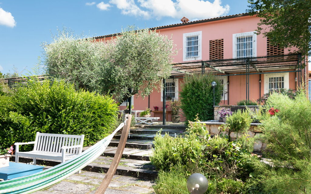 Agriturismo le Due Querce: Autumn, Balcony / Terrace / Patio, Building Exterior, Garden, Outdoor, Spring, Summer, Winter