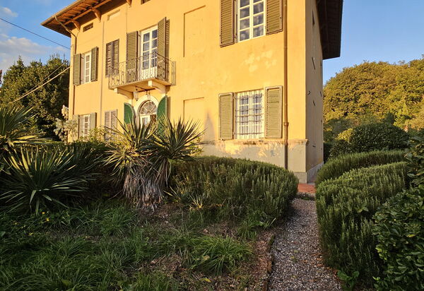 Villa Il Torrazzo, Vista Mare, Massarosa: all'aperto, Autunno, Balcone / Terrazza / Patio, Estate, Esterni, Giardino, Inverno, Primavera