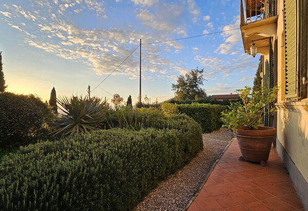 Villa Il Torrazzo, Vista Mare, Massarosa: all'aperto, Autunno, Balcone / Terrazza / Patio, Estate, Esterni, Giardino, Inverno, Primavera