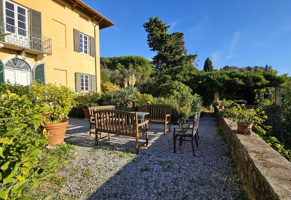 Villa Il Torrazzo, Vista Mare, Massarosa: all'aperto, Autunno, Balcone / Terrazza / Patio, Estate, Esterni, Giardino, Inverno, Primavera