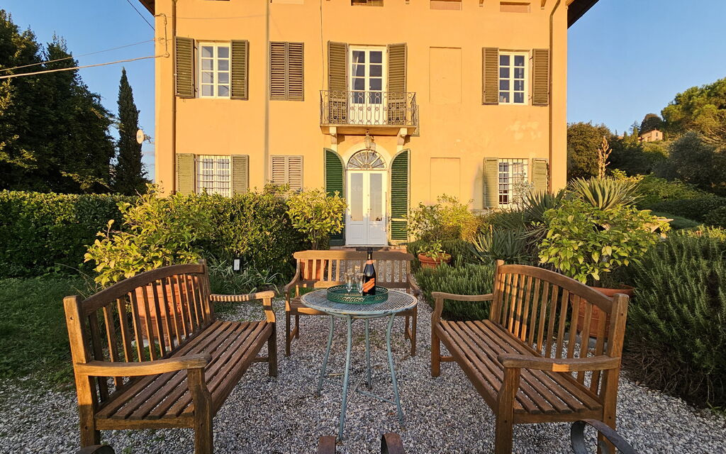 Villa Il Torrazzo, Vista Mare, Massarosa: all'aperto, Autunno, Balcone / Terrazza / Patio, Estate, Esterni, Giardino, Inverno, Primavera