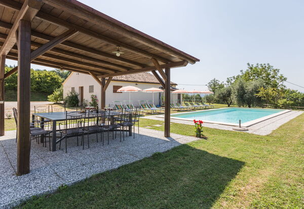 Villa Felice, Private Pool and Hills: all'aperto, Autunno, Balcone / Terrazza / Patio, Estate, Esterni, Giardino, Inverno, Piscina, Primavera