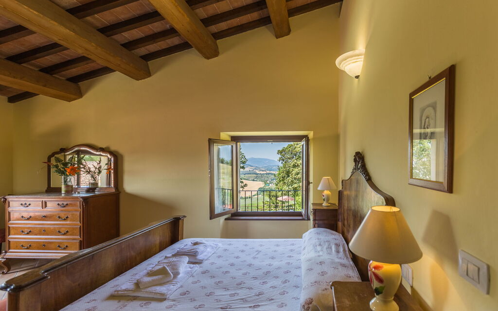 Villa Felice, Private Pool and Hills: Autumn, Bedroom, Spring, Summer, Winter