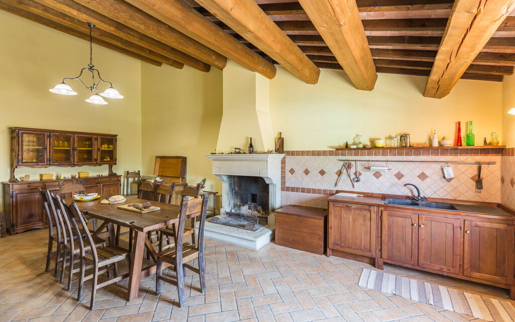 Villa Felice, Private Pool and Hills: Autumn, Dining Room, Kitchen, Spring, Summer, Winter