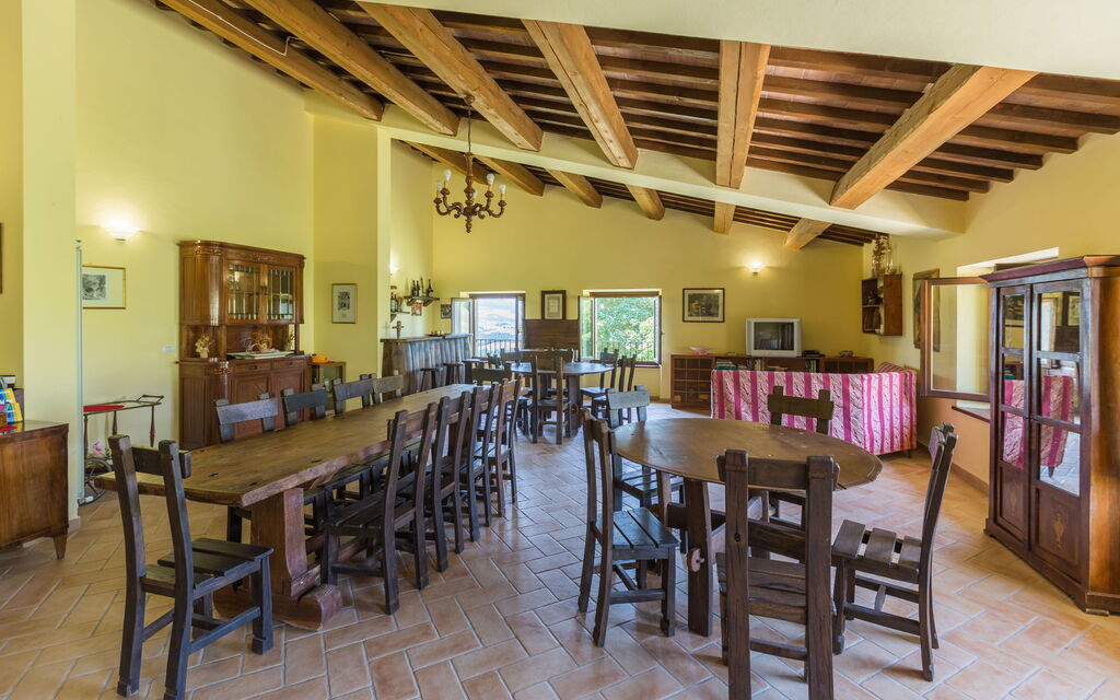 Villa Felice, Private Pool and Hills: Autumn, Dining Room, Kitchen, Living Room, Spring, Summer, Winter