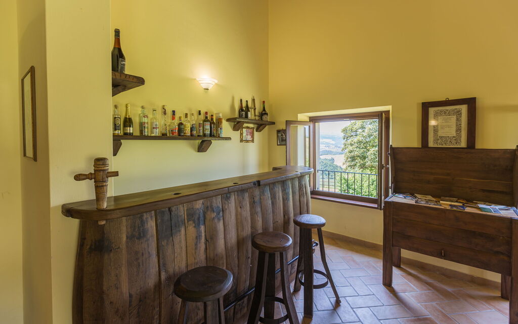 Villa Felice, Private Pool and Hills: Autumn, Dining Room, Spring, Summer, Winter