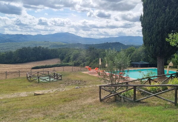 Casa Stella Serena, Podere le Scopaie, Pool: Autumn, Building Exterior, Spring, Summer