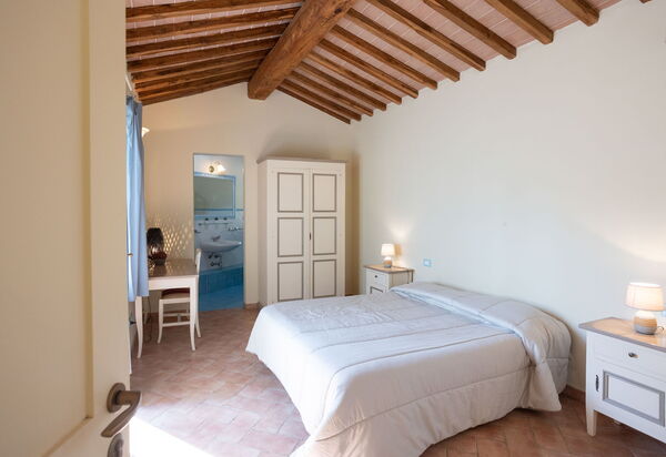 Casa Stella Serena, Podere le Scopaie, Pool: Autumn, Bedroom, Spring, Summer