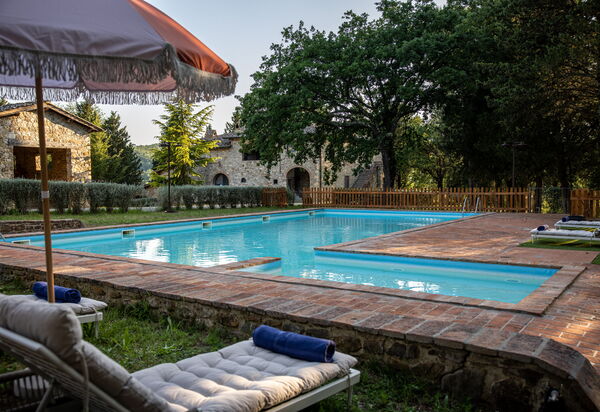 Maison Badia a Passignano: Autunno, Estate, Piscina, Primavera