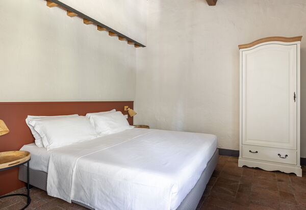 Maison Badia a Passignano: Autumn, Bedroom, Spring, Summer