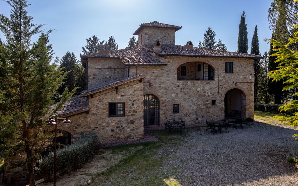 Maison Badia a Passignano: Autumn, Main Entrance, Spring, Summer