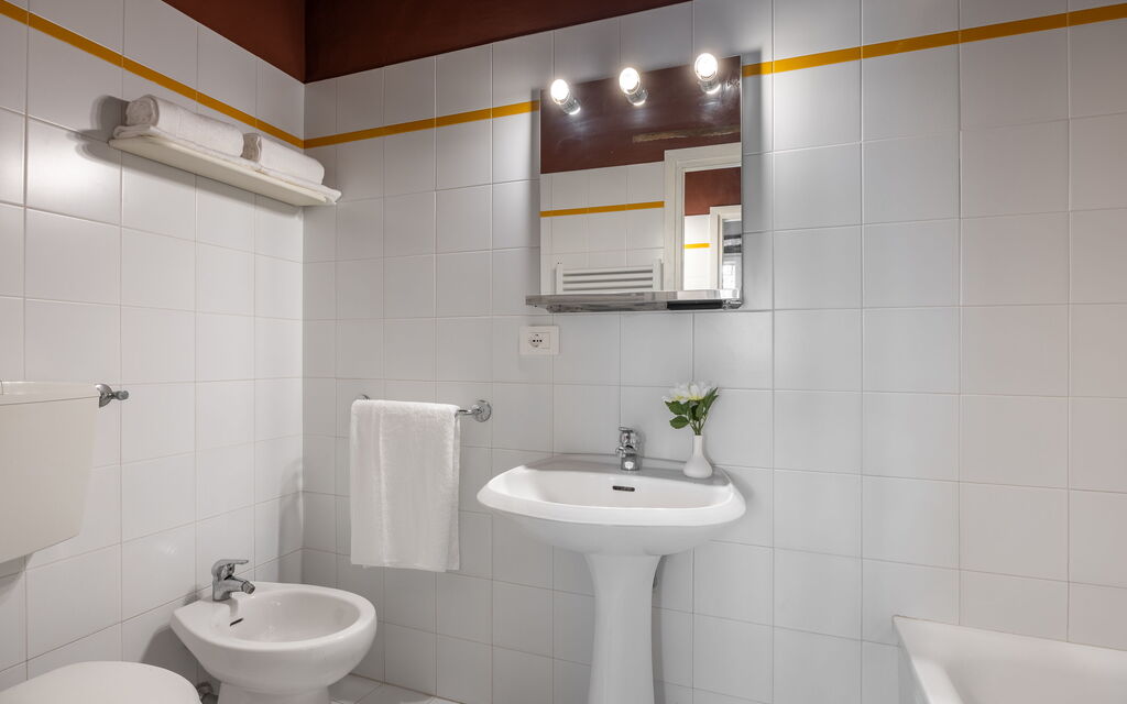 Maison Badia a Passignano - : Autumn, Bathroom, Spring, Summer