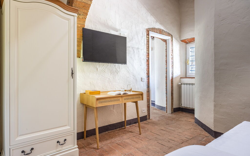 Maison Badia a Passignano - : Autumn, Bedroom, Spring, Summer