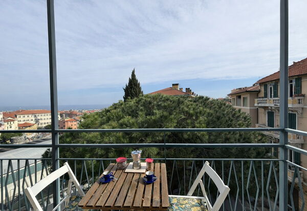 Casa Mimin, Vista Mare, Adults Only, Sanremo: Autunno, Balcone / Terrazza / Patio, Estate, Primavera