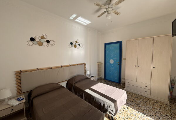 Casa Mimin, Vista Mare, Adults Only, Sanremo: Autunno, Camera da letto, Estate, Primavera