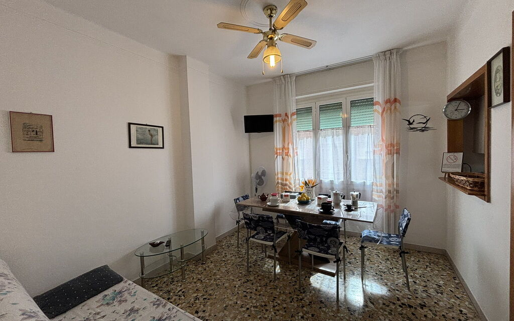 Casa Mimin, Vista Mare, Adults Only, Sanremo: Autumn, Kitchen, Living Room, Spring, Summer
