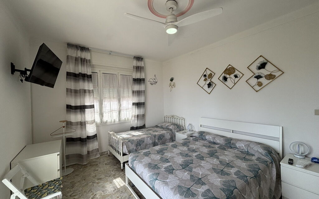 Casa Mimin, Vista Mare, Adults Only, Sanremo: Autumn, Bedroom, Spring, Summer