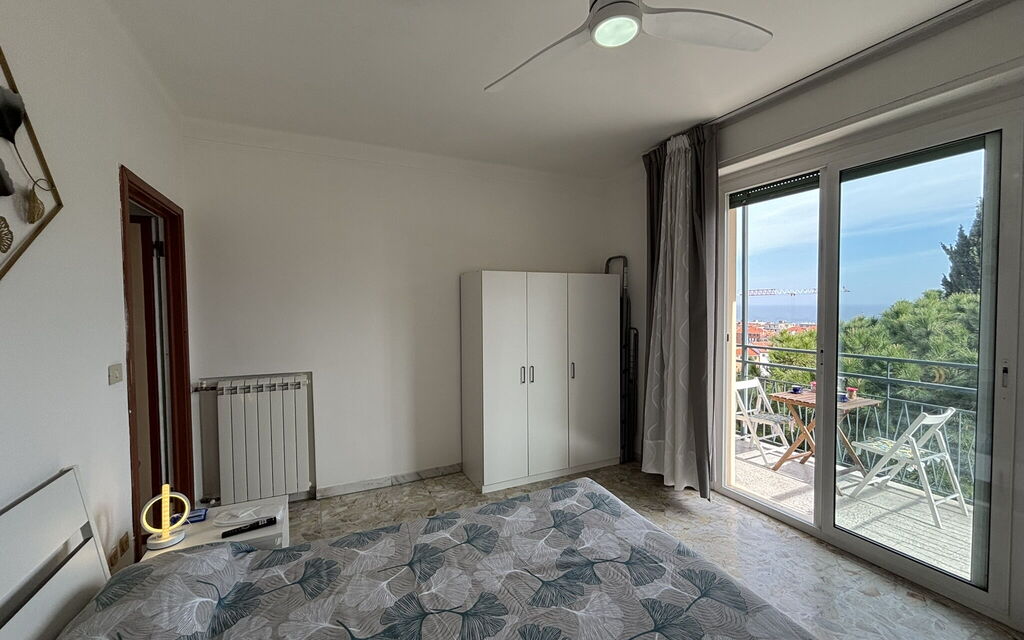 Casa Mimin, Vista Mare, Adults Only, Sanremo: Autumn, Bedroom, Spring, Summer