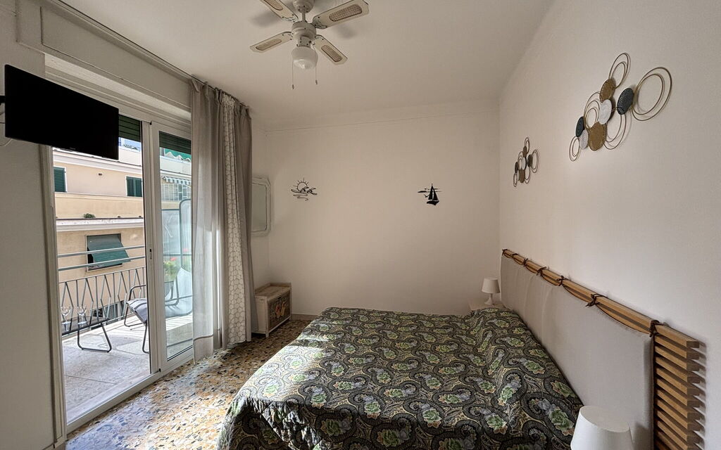 Casa Mimin, Vista Mare, Adults Only, Sanremo: Autumn, Bedroom, Spring, Summer