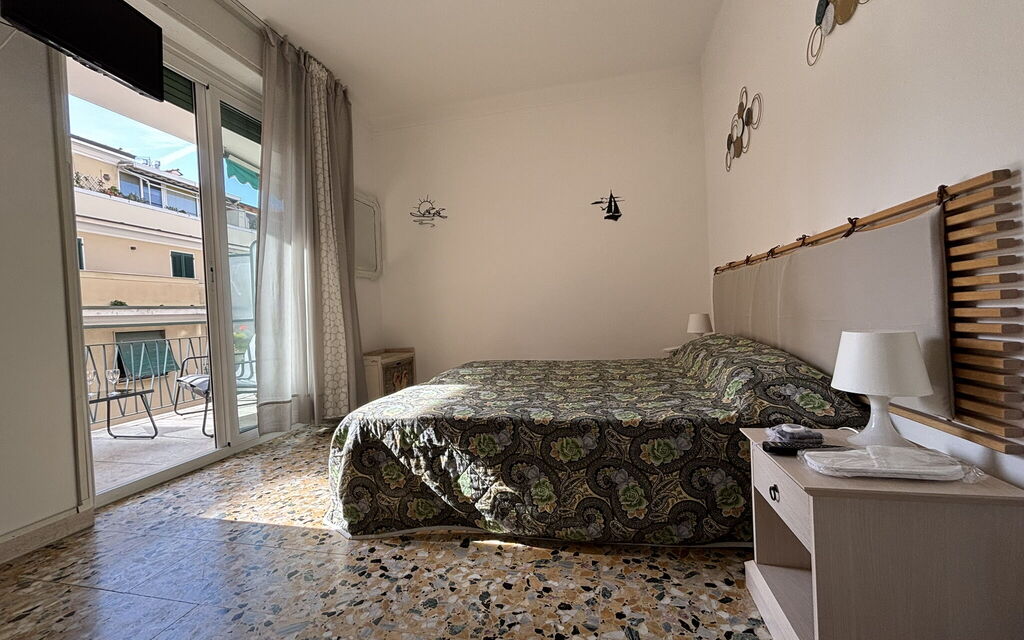 Casa Mimin, Vista Mare, Adults Only, Sanremo: Autumn, Bedroom, Spring, Summer