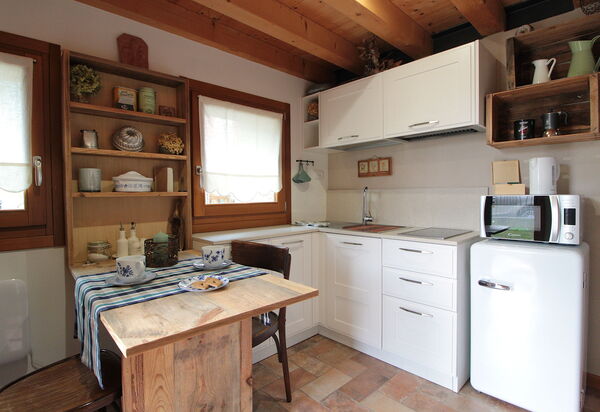 La Casetta dei Palù, Valdobbiadene: Autumn, Dining Room, Kitchen, Spring, Summer, Winter