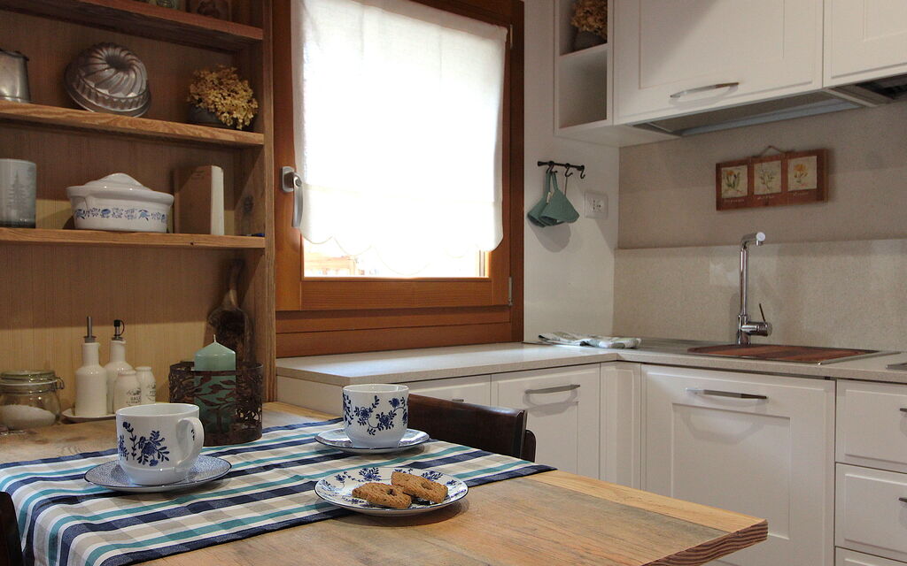 La Casetta dei Palù, Valdobbiadene: Autumn, Dining Room, Kitchen, Spring, Summer, Winter