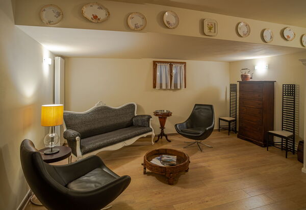 Villa Bolgheri Vermentino Castagneto Carducci: Autunno, Estate, Primavera, Soggiorno