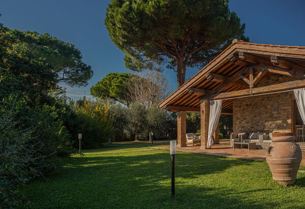 Villa Bolgheri Vermentino Castagneto Carducci: Autunno, Estate, Giardino, Primavera