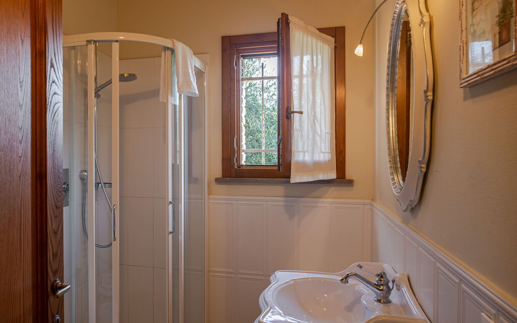 Villa Bolgheri Vermentino Castagneto Carducci: Autumn, Bathroom, Spring, Summer