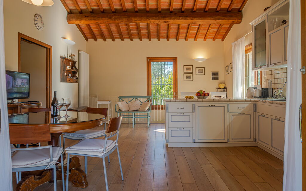 Villa Bolgheri Vermentino Castagneto Carducci: Autumn, Kitchen, Spring, Summer