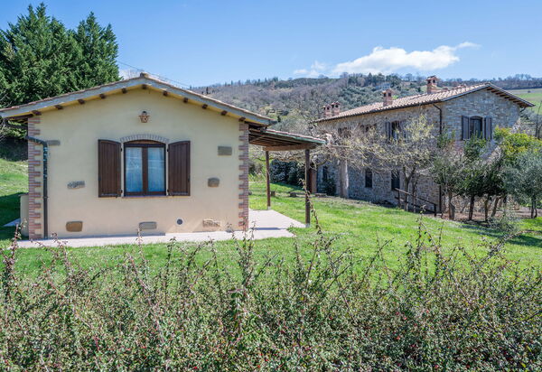 Il Giuncheto, Pool, Amazing View, Umbrian Countryside: Autumn, Garden, Spring, Summer