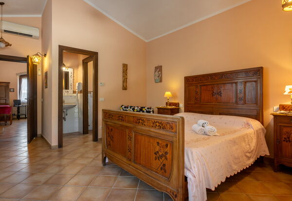 Il Giuncheto, Pool, Amazing View, Umbrian Countryside: Autumn, Bedroom, Spring, Summer