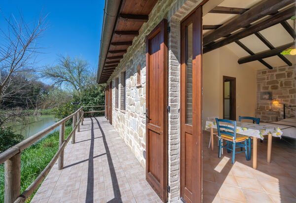 Il Giuncheto, Pool, Amazing View, Umbrian Countryside: Autumn, Balcony / Terrace / Patio, Spring, Summer